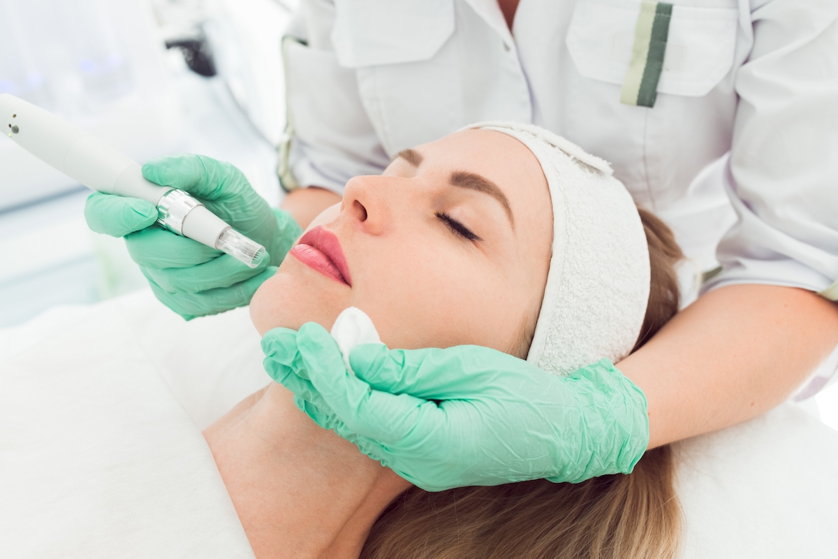 cosmetologist-making-mesotherapy-injection-micron-2022-11-14-19-02-40-utc